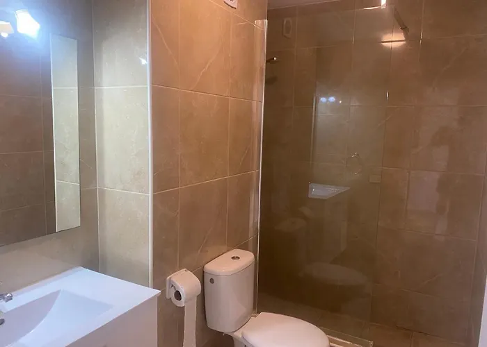 Апартаменты 1 Bed 6a2, Victoria Court 1, Cristianos, Tenerife *