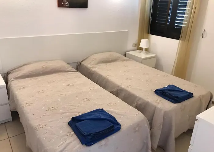 1 Bed 6a2, Victoria Court 1, Cristianos, Tenerife Апартаменты